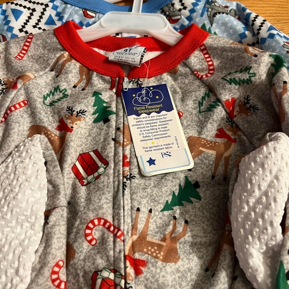 holiday Christmas - Set of 2 pair of sleeper pajamas